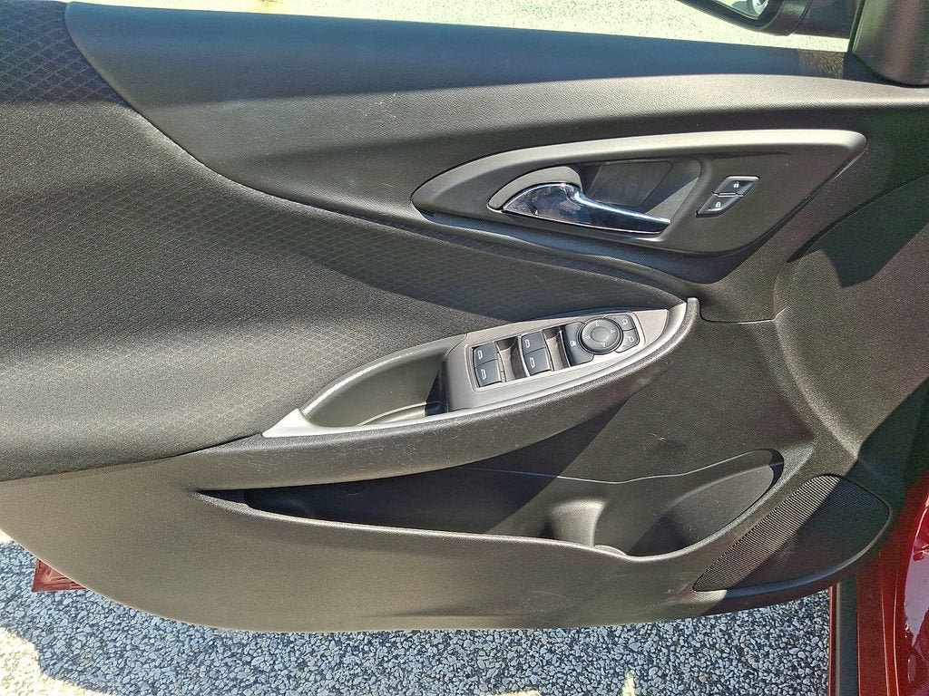 Certified 2025 Chevrolet Malibu RS FWD image 14