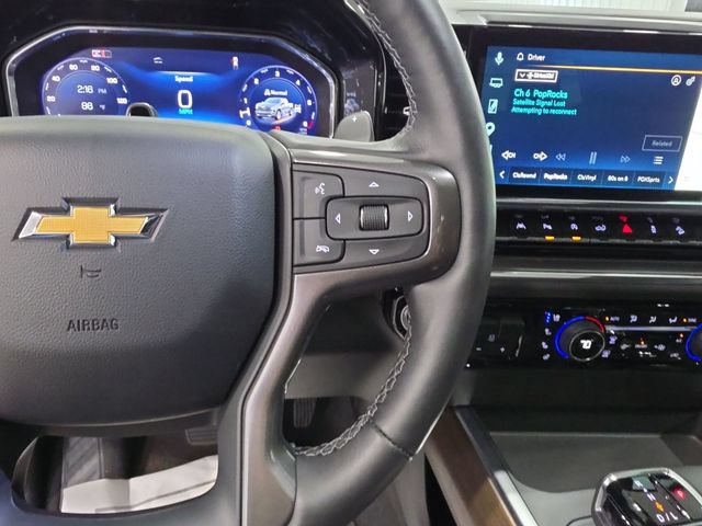 Used 2025 Chevrolet Silverado 1500 High Country w/ Technology Package AWD/4WD image 17
