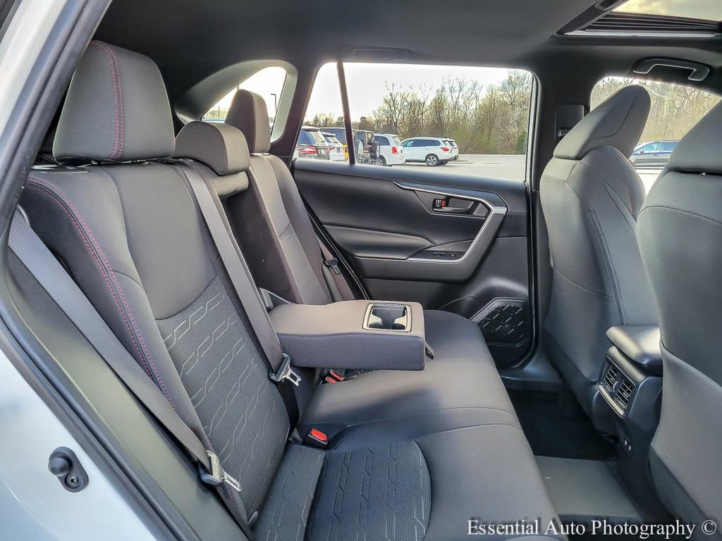 Used 2021 Toyota RAV4 SE w/ Weather & Moonroof Package image 30