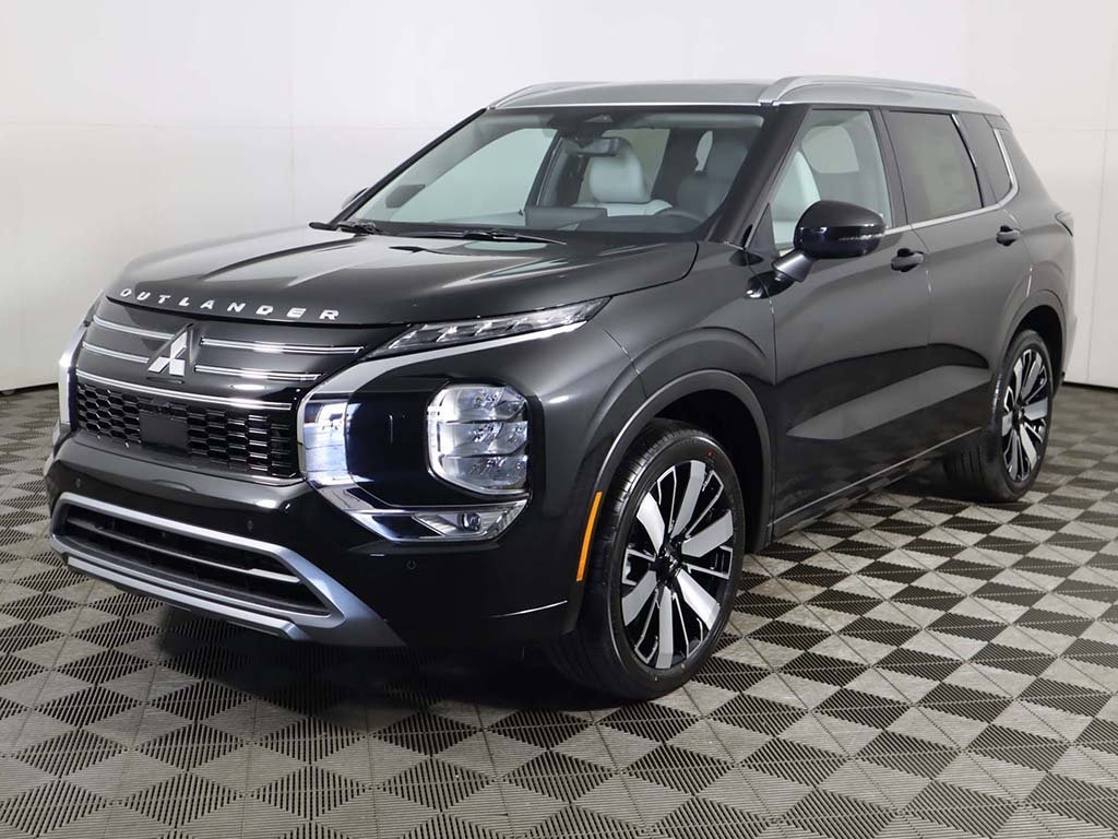 New 2025 Mitsubishi Outlander AWD image 14