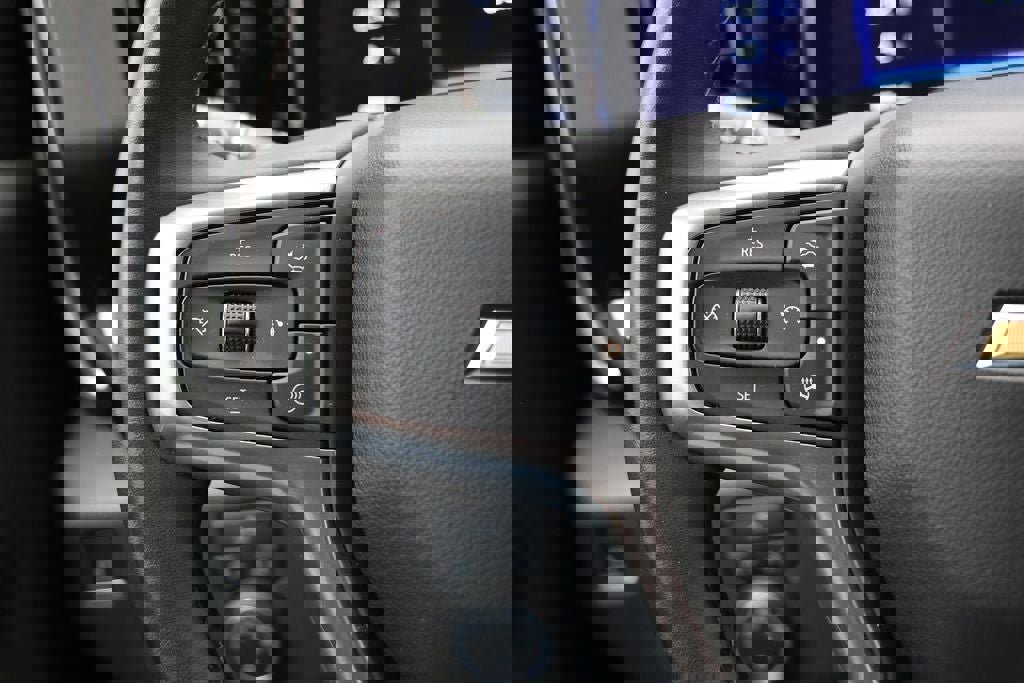 Used 2023 Chevrolet Silverado 1500 LT image 22