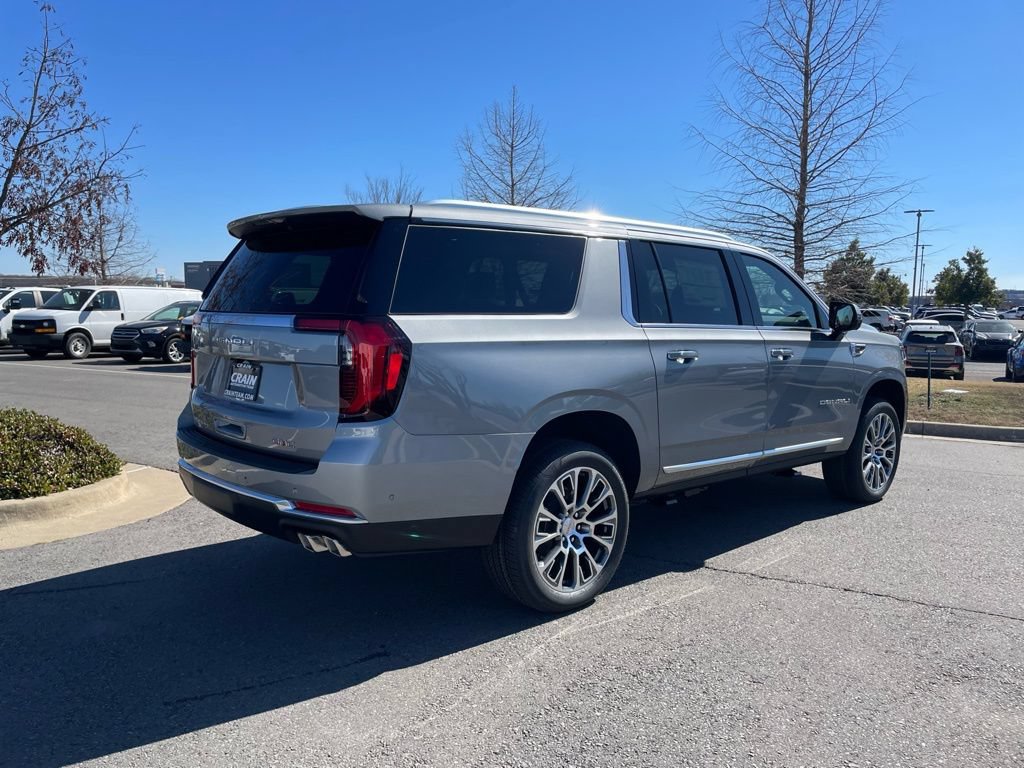 New 2026 GMC Yukon XL Denali w/ Sun & Power Step Package AWD/4WD image 8