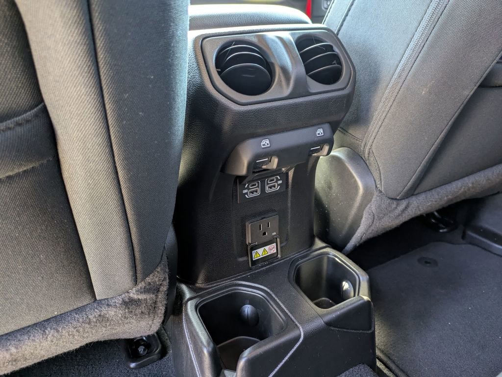 Used 2023 Jeep Gladiator Overland image 25