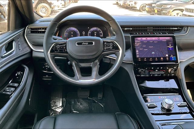 New 2025 Jeep Grand Cherokee L Overland w/ Luxury Tech Group IV image 17
