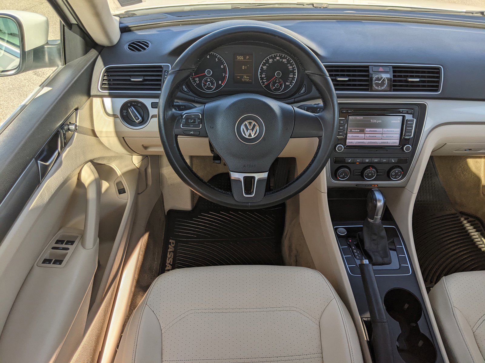 Used 2015 Volkswagen Passat 1.8T Limited Edition image 12