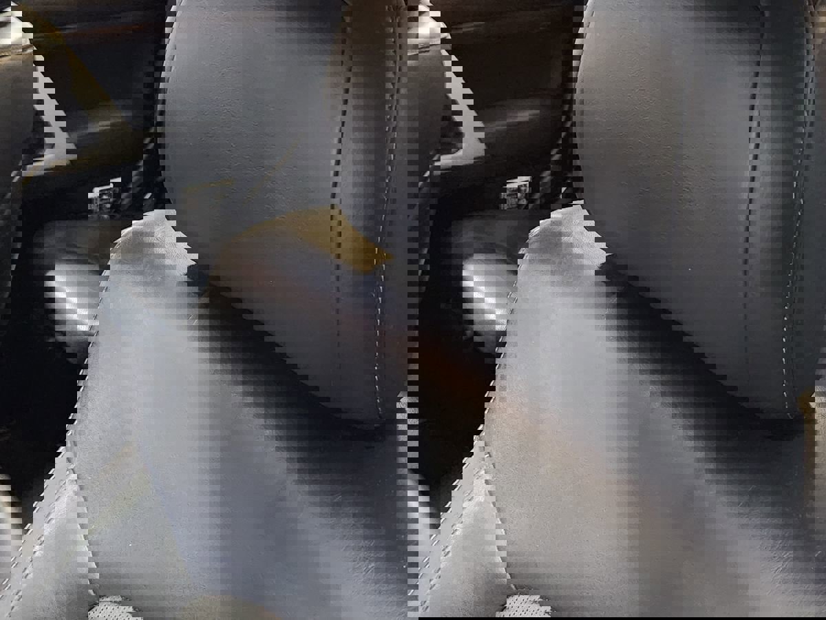 Used 2019 Toyota Land Cruiser image 32