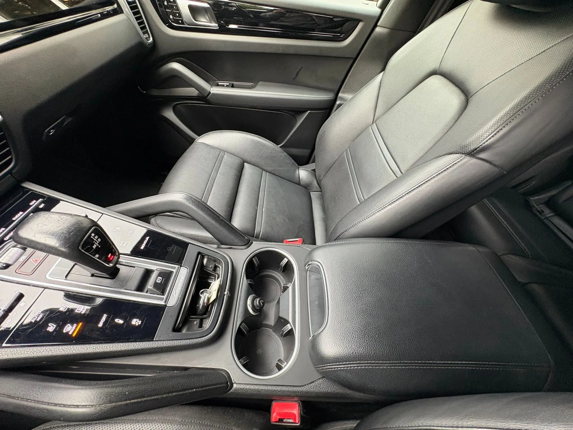 Used 2021 Porsche Cayenne S AWD/4WD image 57