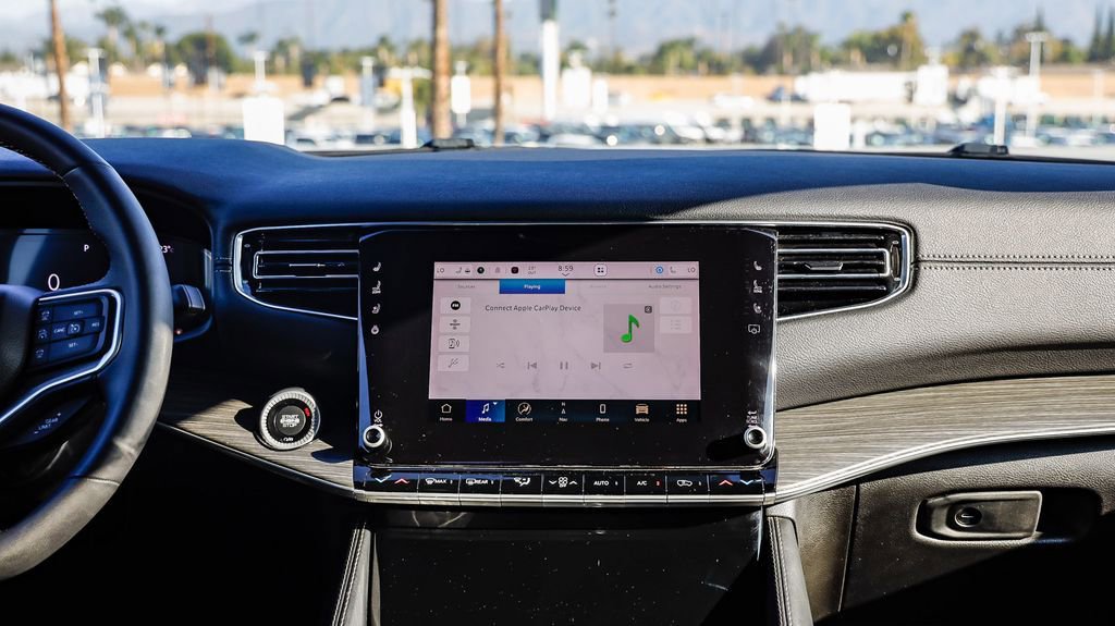 Certified 2024 Jeep Wagoneer Series II image 14