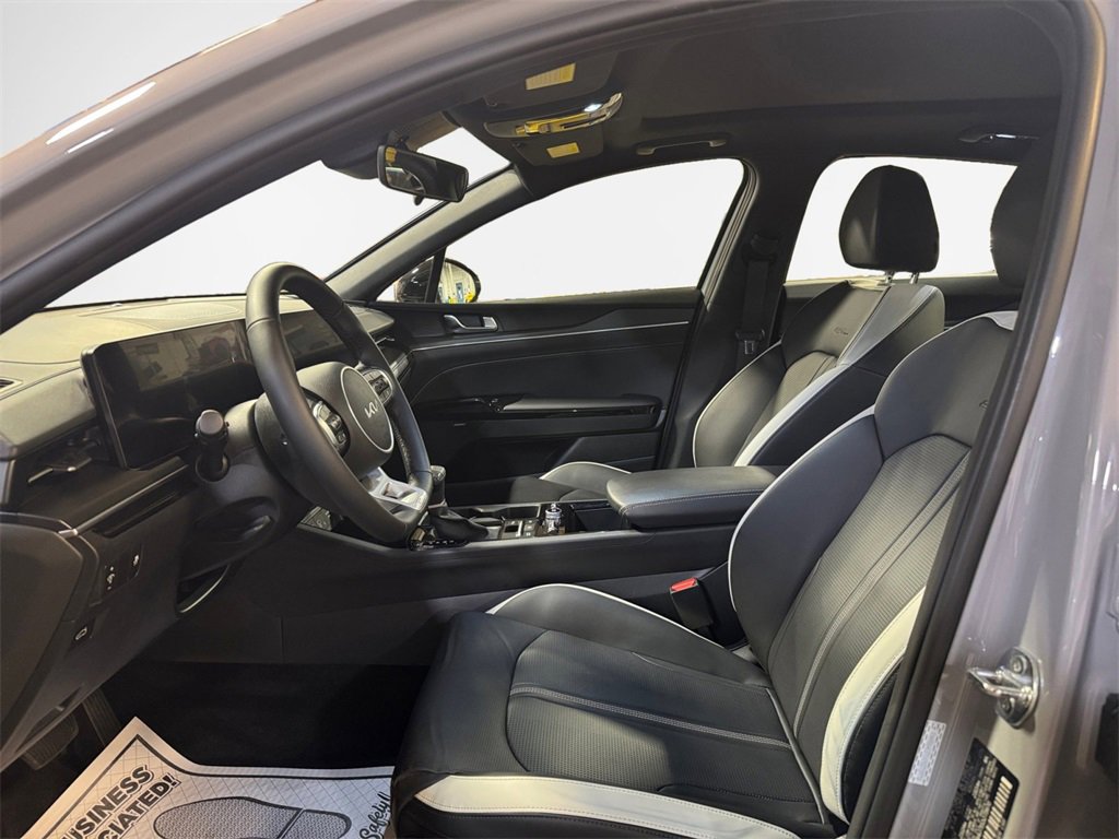 Certified 2025 Kia K5 GT-Line w/ GT-Line Premium Package image 12