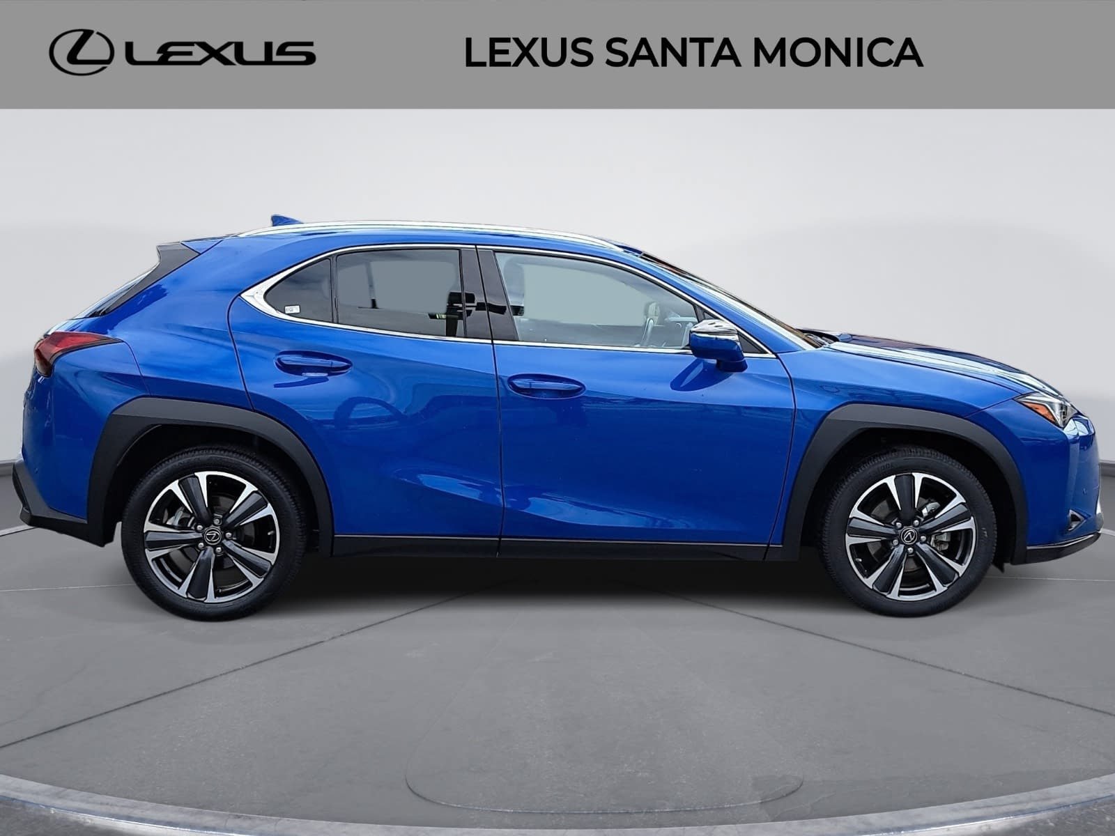 Used 2024 Lexus UX 250h FWD image 4