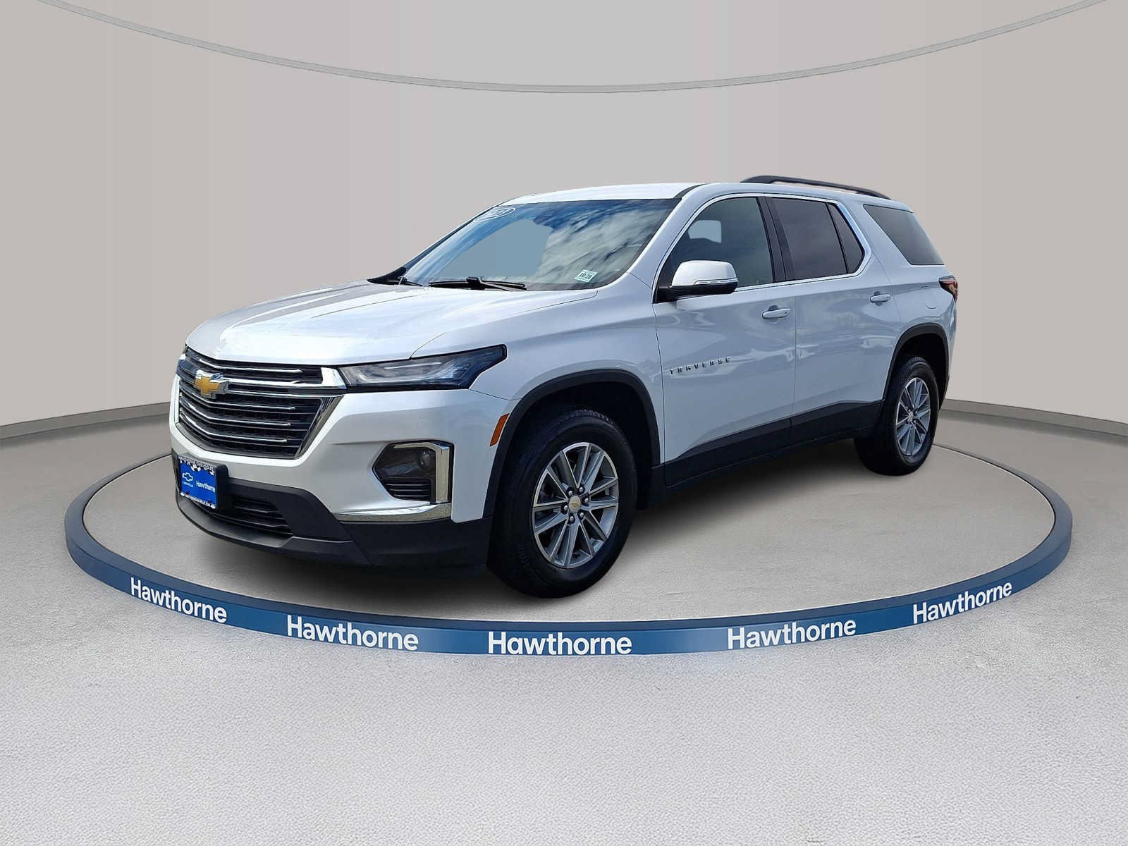 Used 2023 Chevrolet Traverse LT AWD/4WD image 3