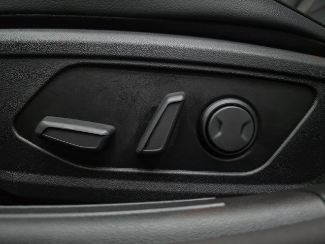 Used 2024 Hyundai Elantra Limited FWD image 29