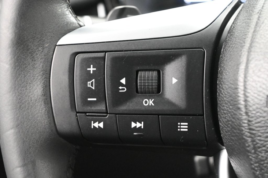 Used 2023 INFINITI QX60 Luxe w/ Performance Audio Package FWD image 8