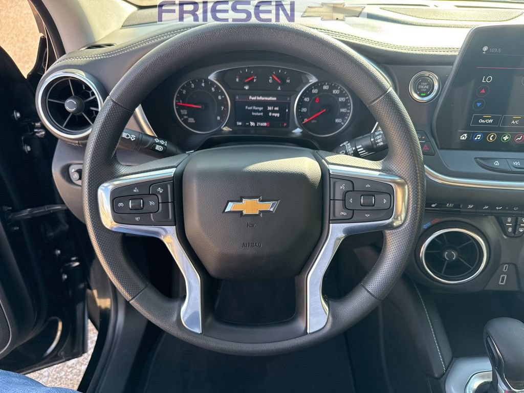 Used 2025 Chevrolet Blazer LT AWD/4WD image 15