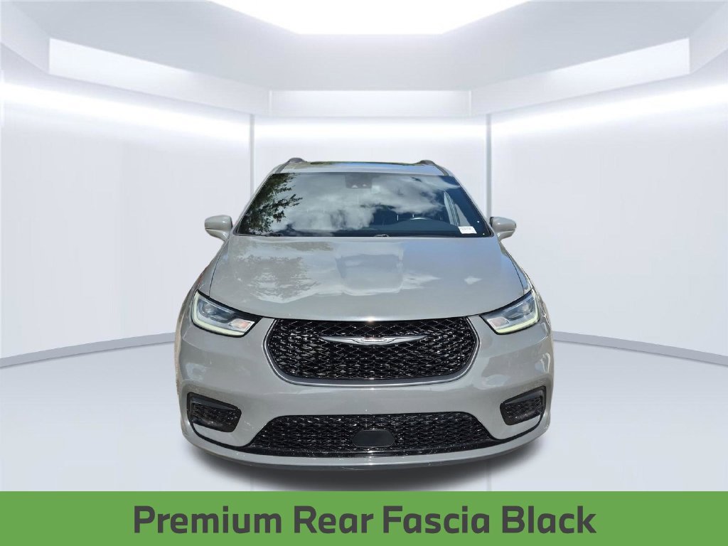 Used 2021 Chrysler Pacifica Limited w/ S Appearance Package AWD/4WD image 11