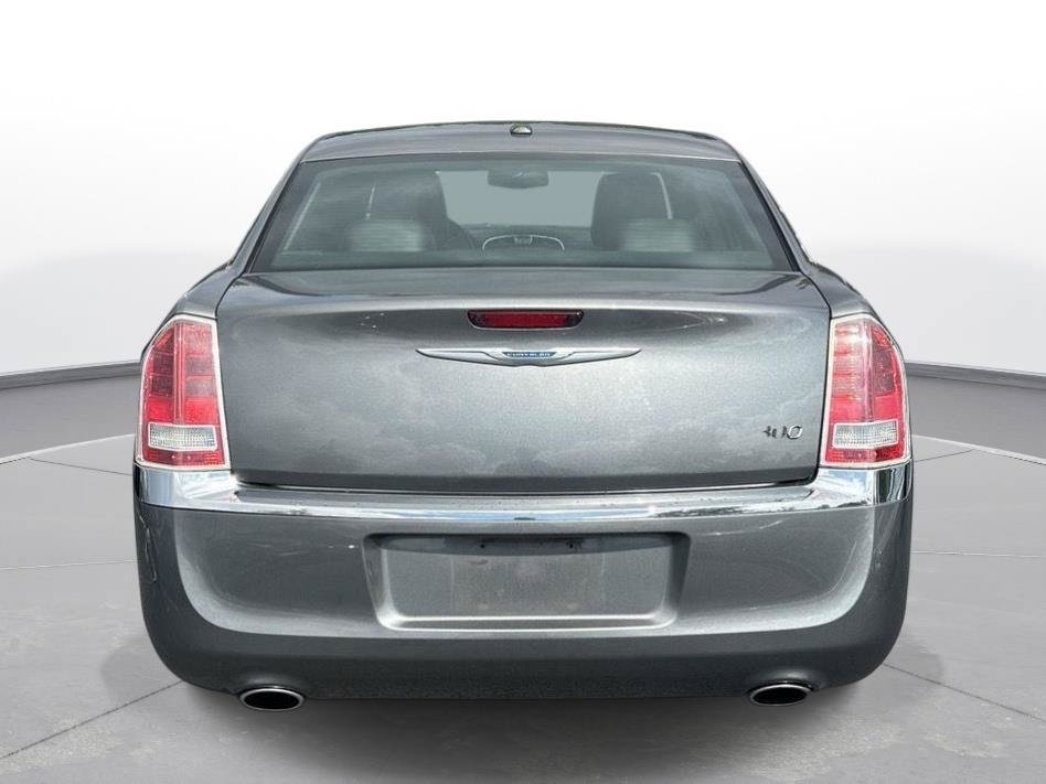 Used 2012 Chrysler 300 Limited w/ Luxury Group RWD image 7