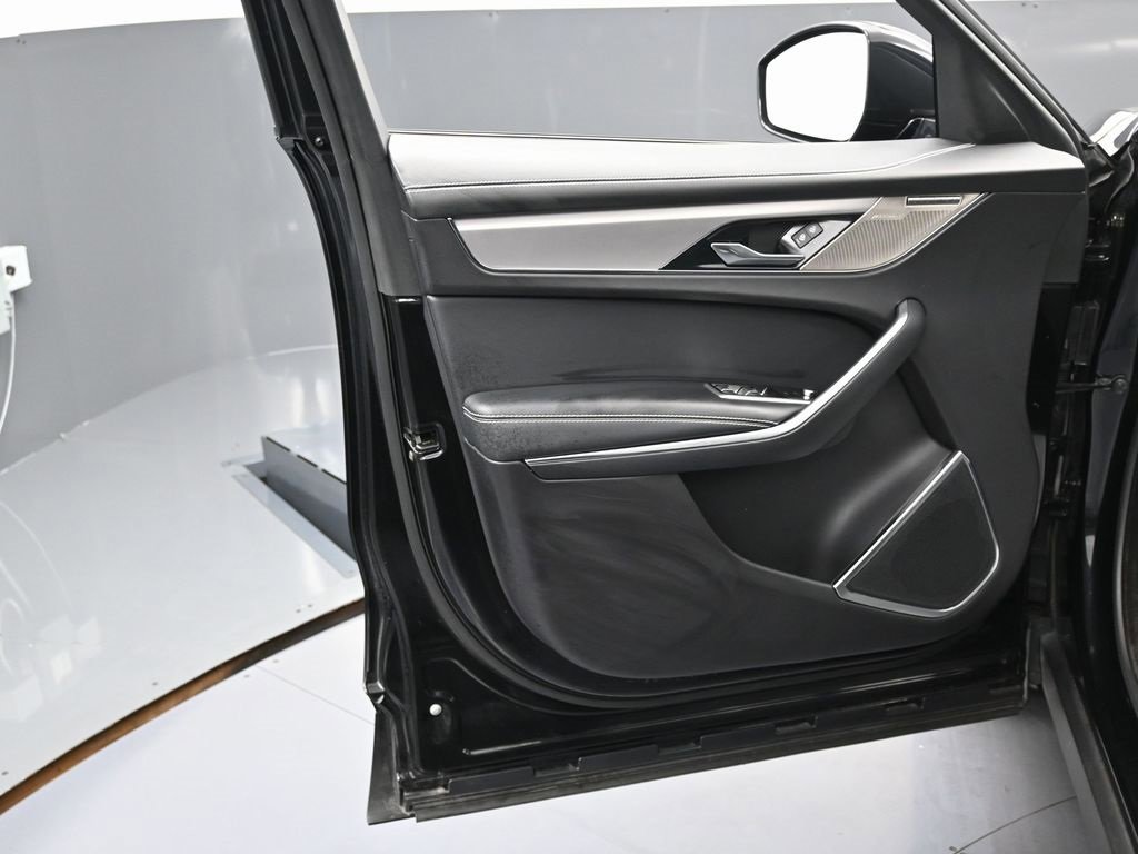 Used 2024 Jaguar F-PACE R-Dynamic S image 42