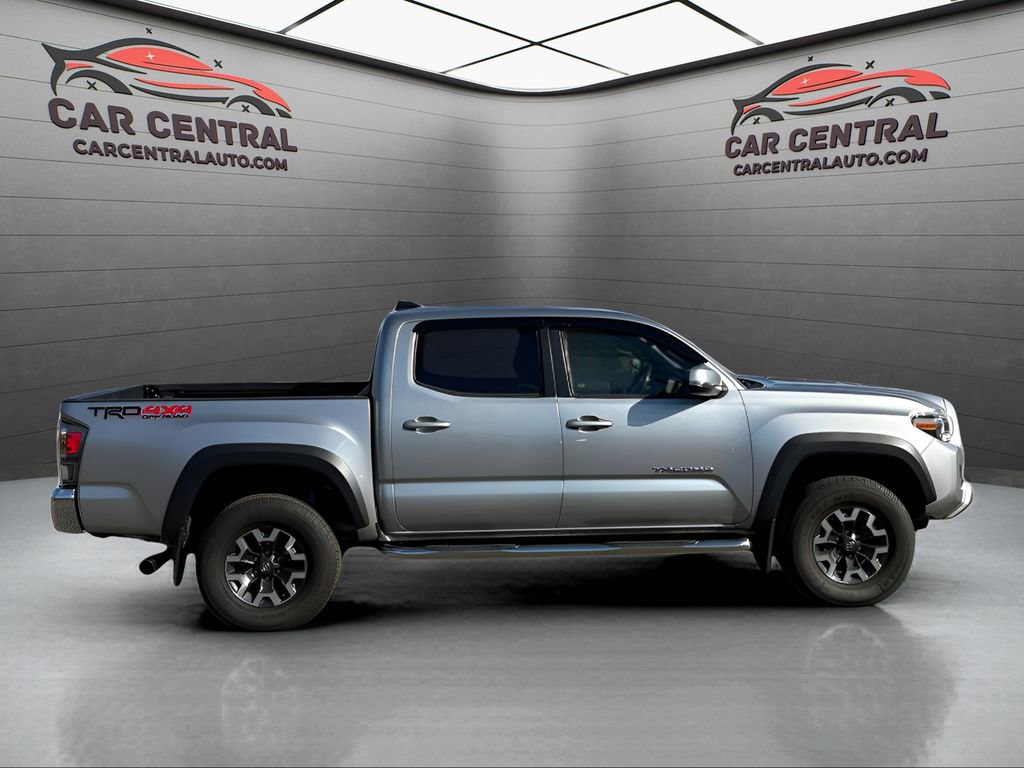 Used 2022 Toyota Tacoma TRD Off-Road image 7