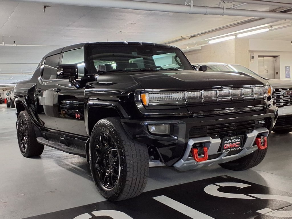 New 2026 GMC Hummer EV 4x4 Crew Cab w/ LPO, Illumination Package image 3
