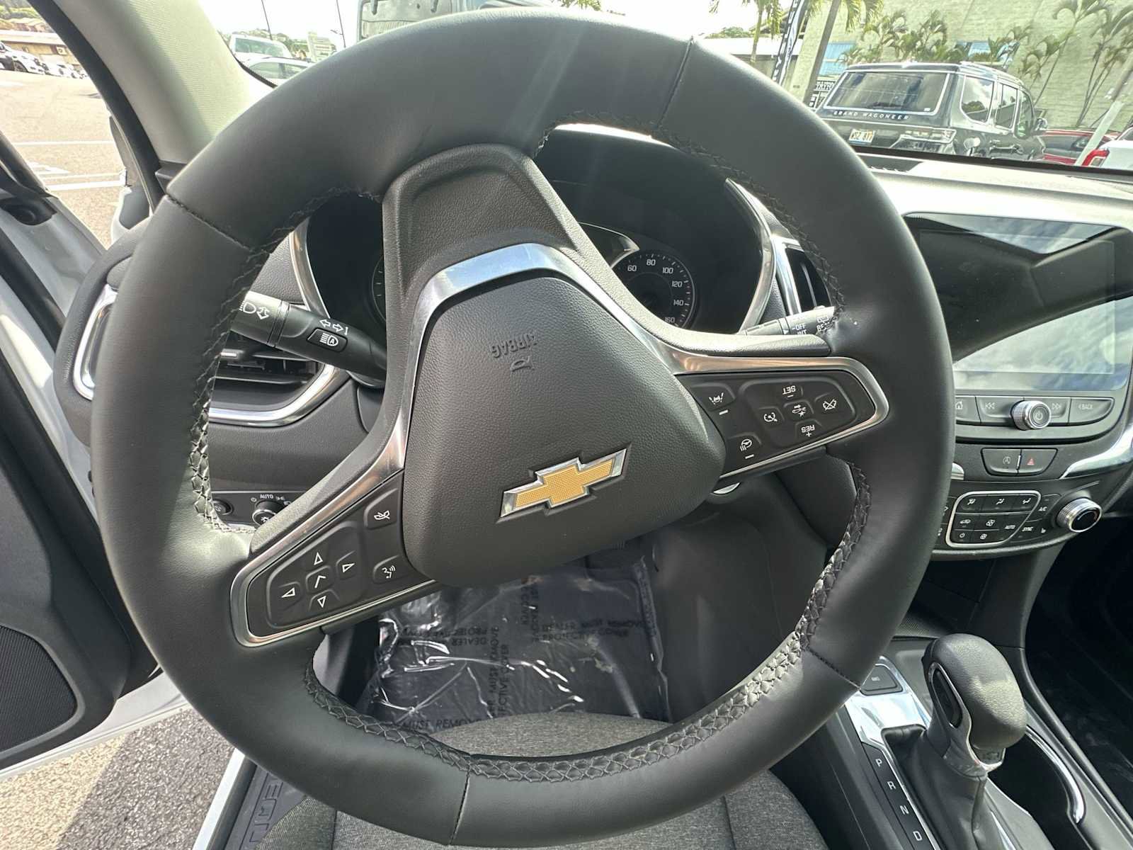 Used 2024 Chevrolet Equinox LT image 10