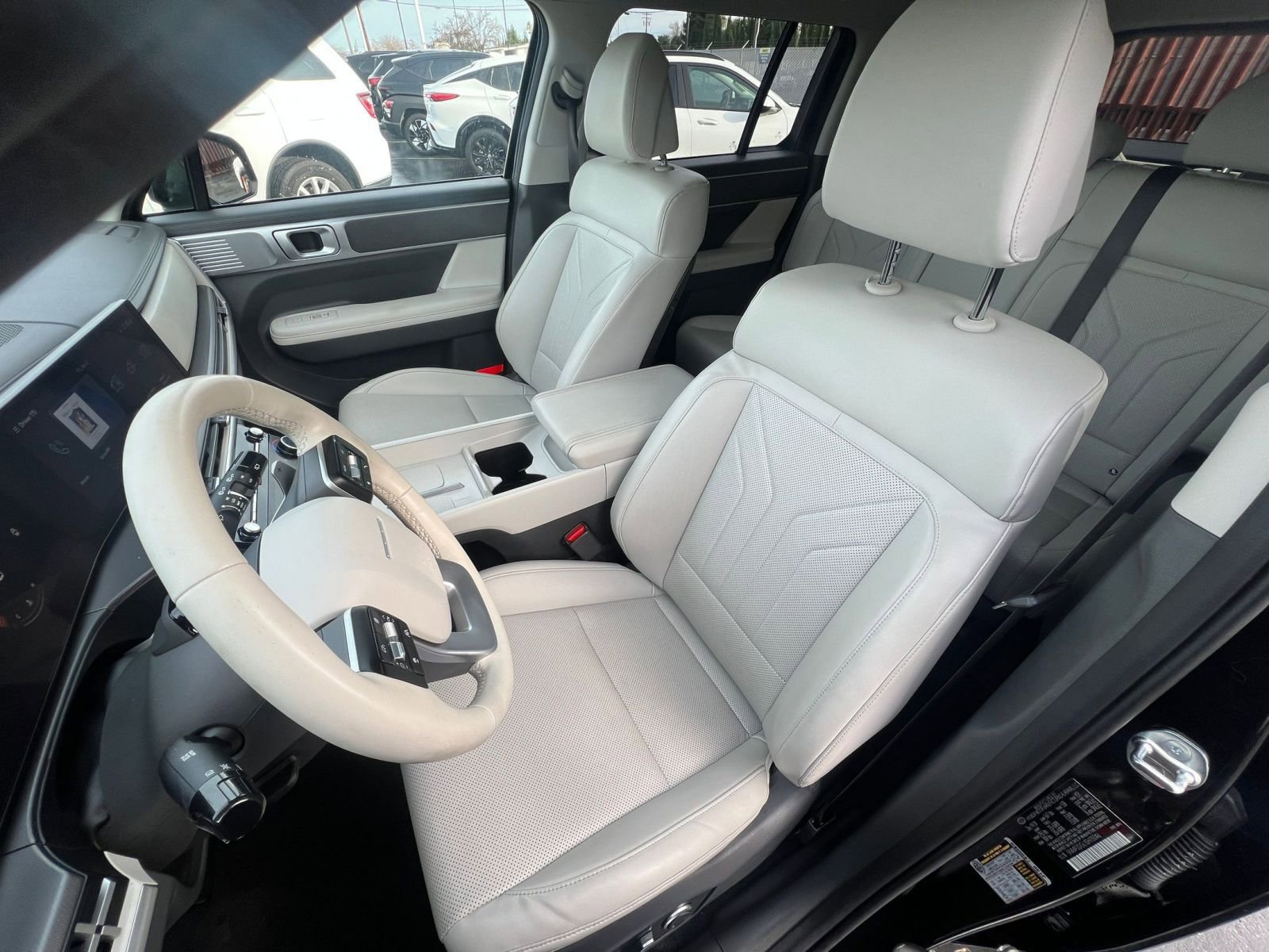 Used 2025 Hyundai Santa Fe SEL image 37