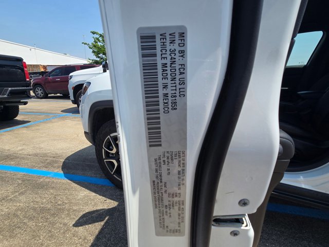 Used 2026 Jeep Compass Trailhawk AWD/4WD image 23