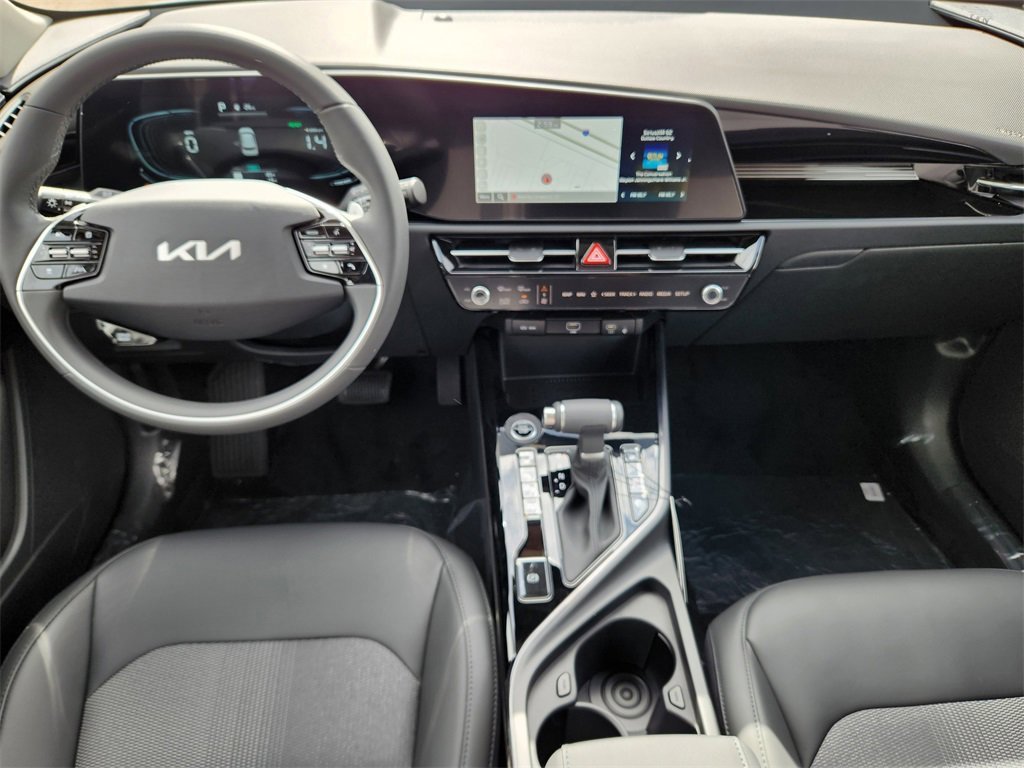New 2025 Kia Niro EX Touring image 13