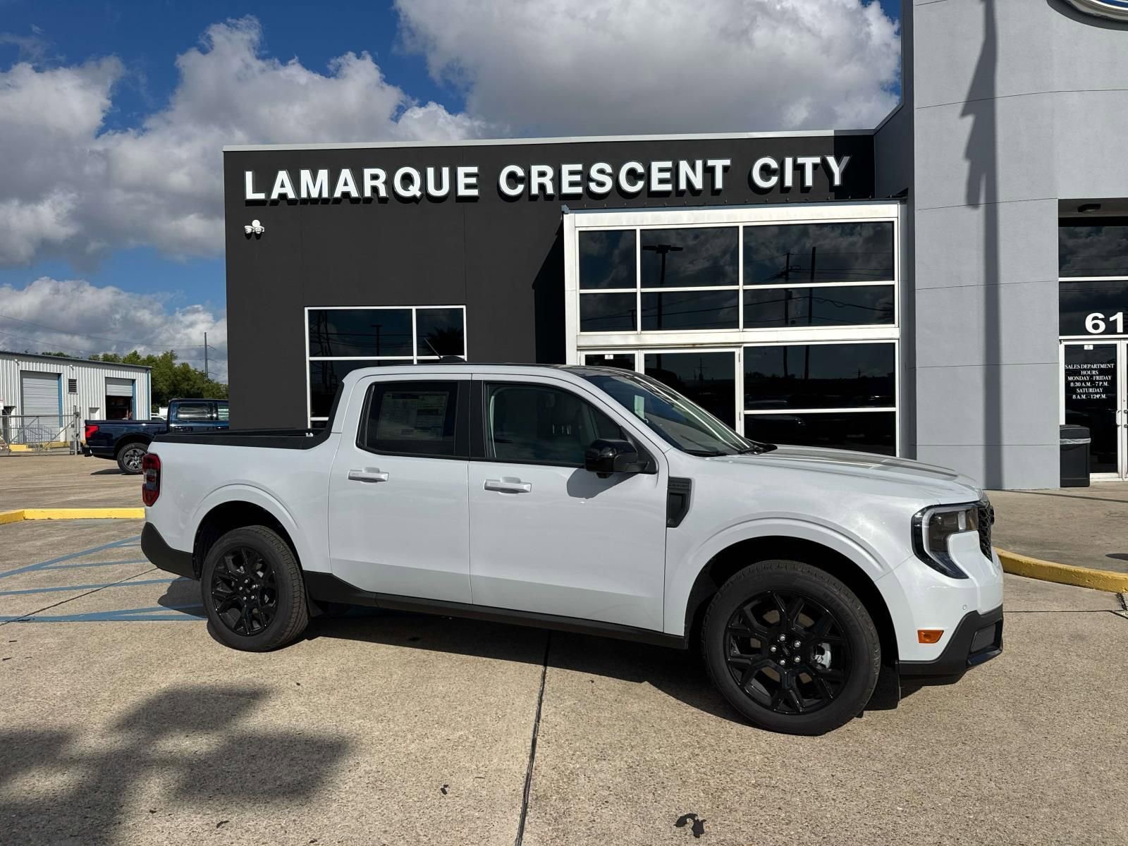 New 2025 Ford Maverick Lariat w/ Black Appearance Package image 8