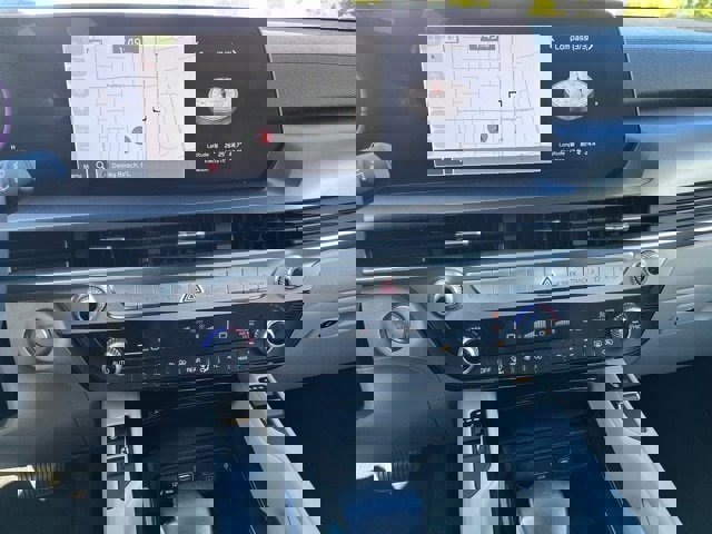 Used 2024 Kia Telluride S w/ S Sunroof Package image 9