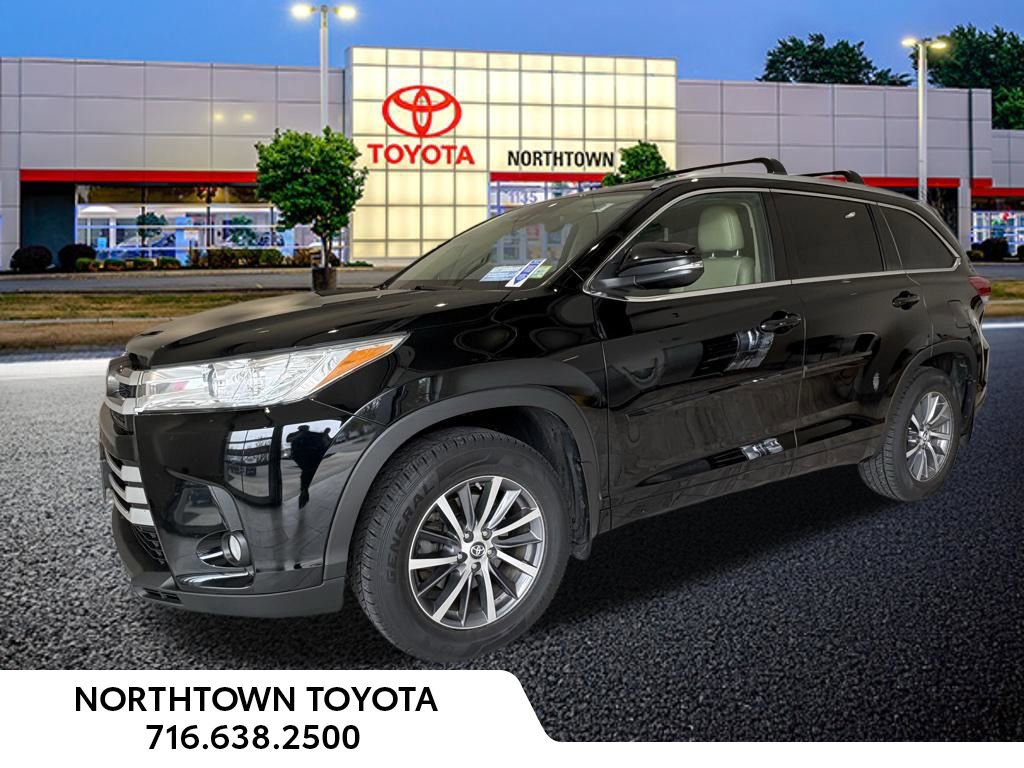 Used 2017 Toyota Highlander XLE