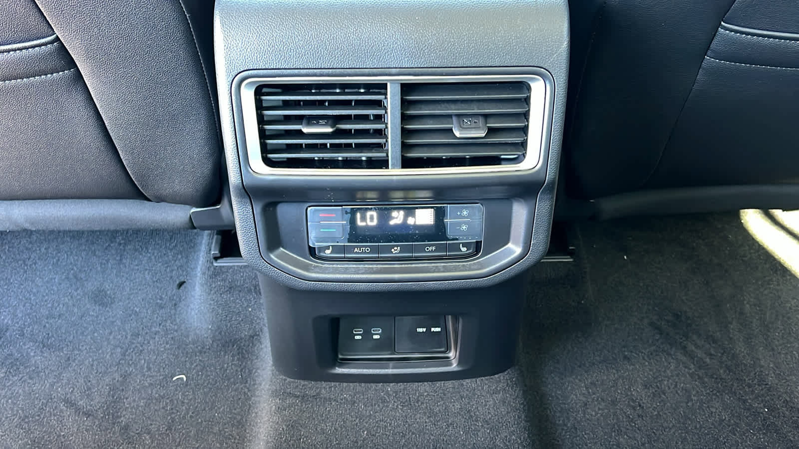 New 2026 Volkswagen Atlas SEL Premium R-Line image 25