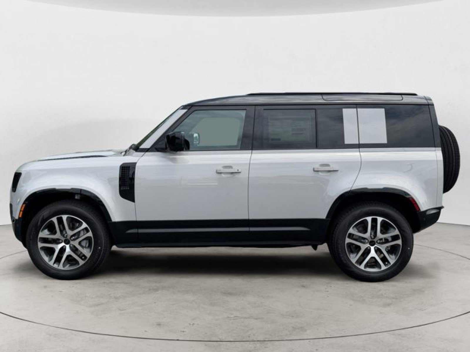 New 2026 Land Rover Defender 110 X-Dynamic SE AWD/4WD image 7