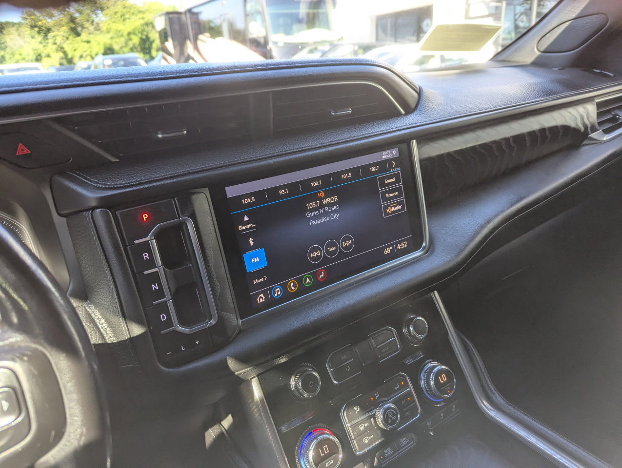 Used 2021 GMC Yukon XL Denali AWD/4WD image 20