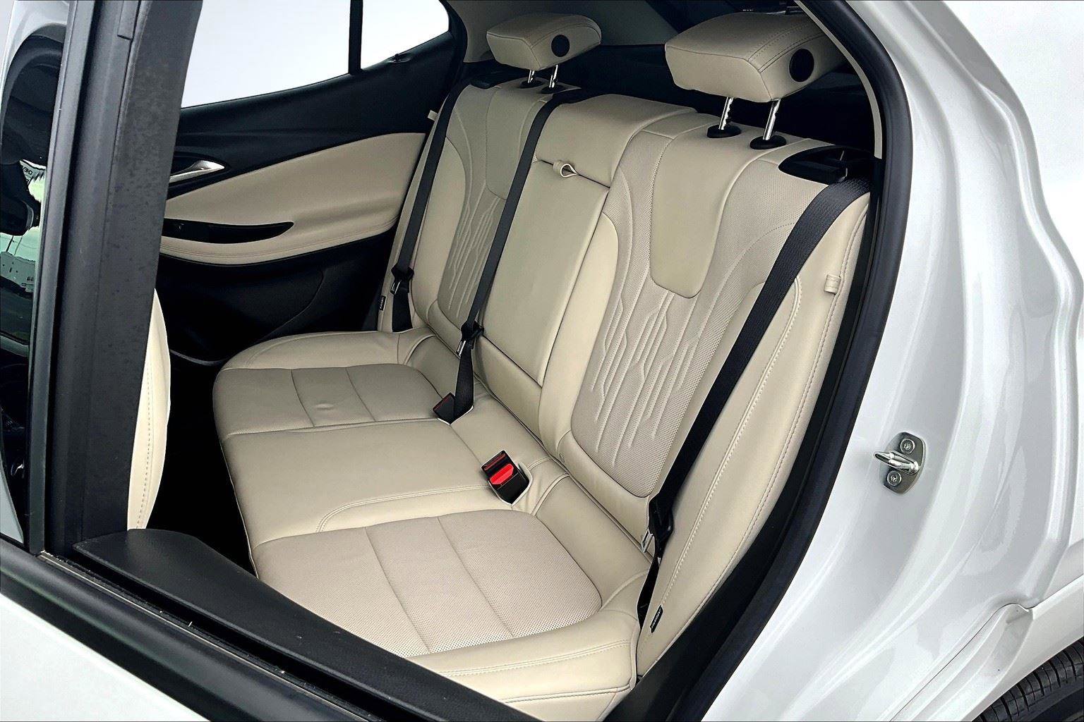 Certified 2024 Buick Encore GX Avenir image 26