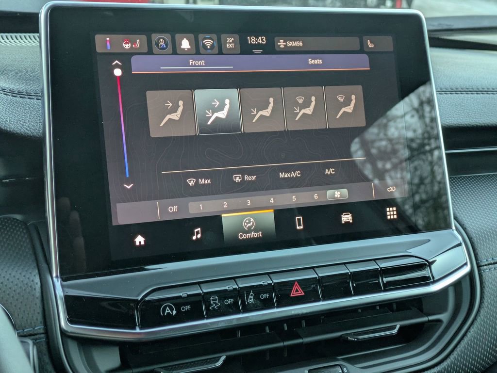 New 2026 Jeep Compass Latitude AWD/4WD image 18