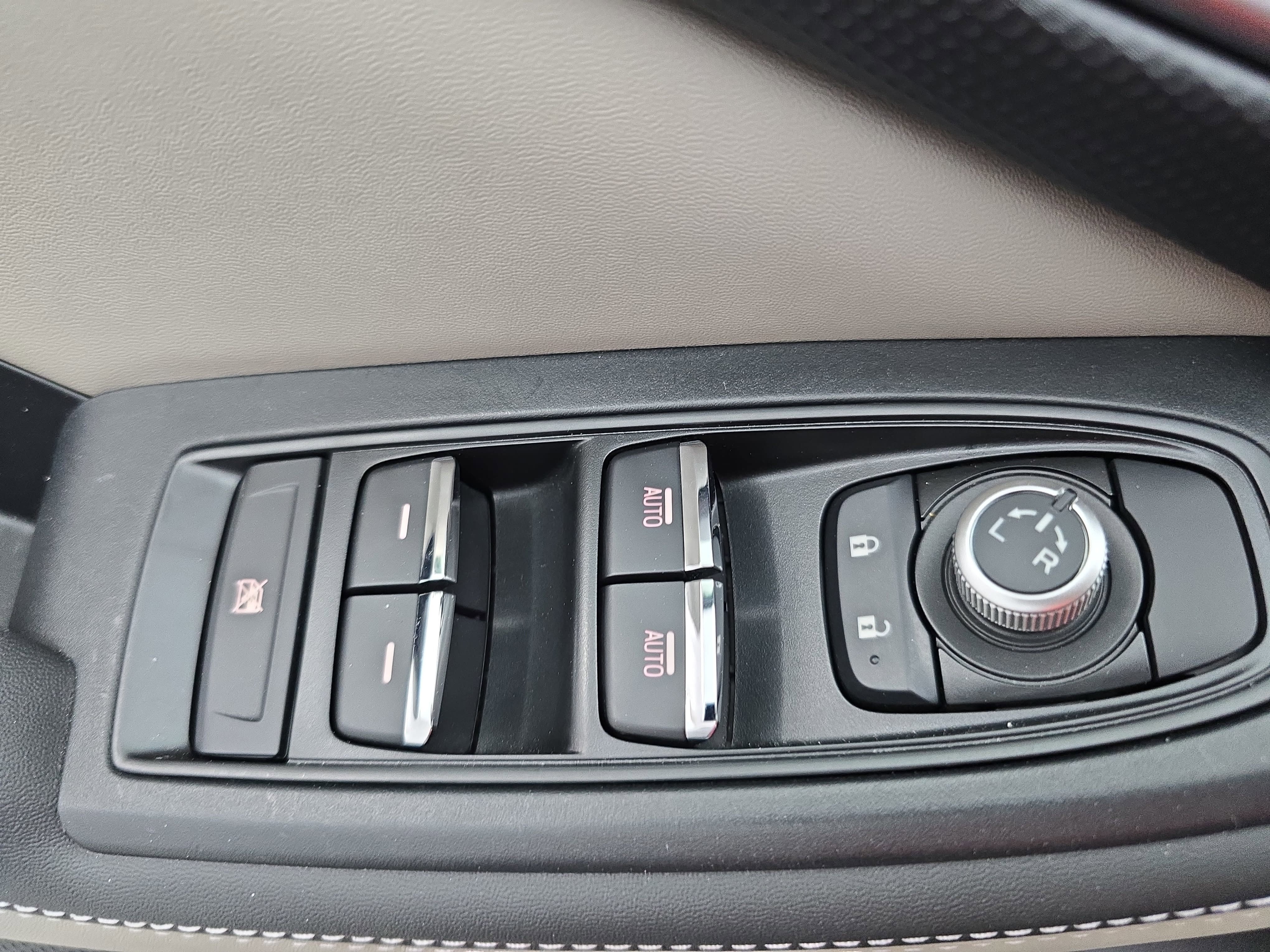 Used 2023 Subaru Forester Limited image 28