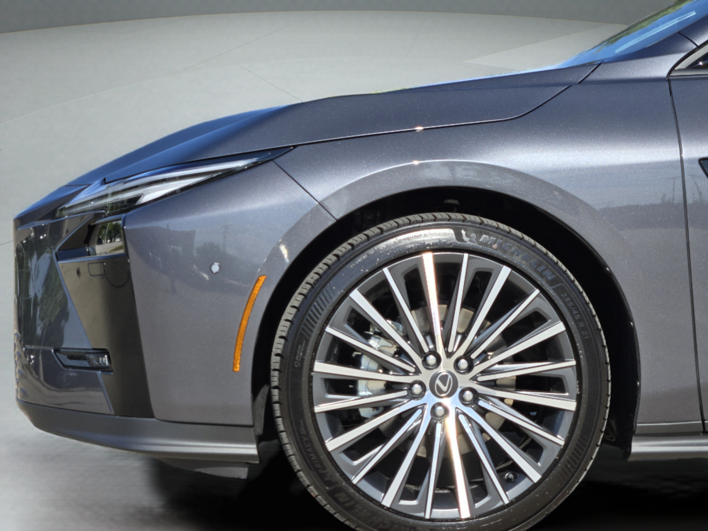 New 2026 Lexus ES 350e w/ Cold Area Package FWD image 21