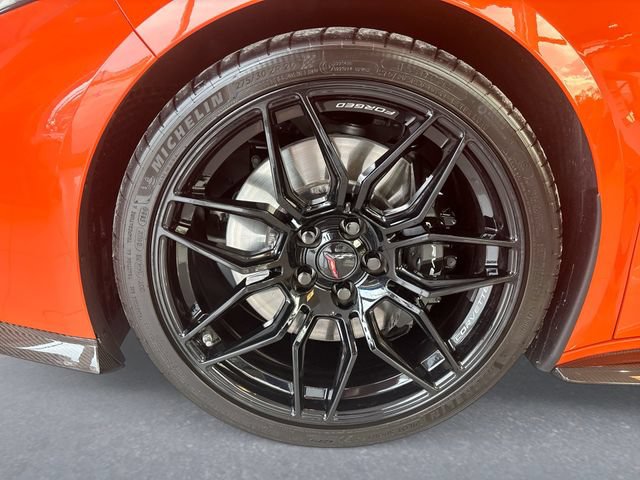 Used 2025 Chevrolet Corvette Z06 RWD image 11
