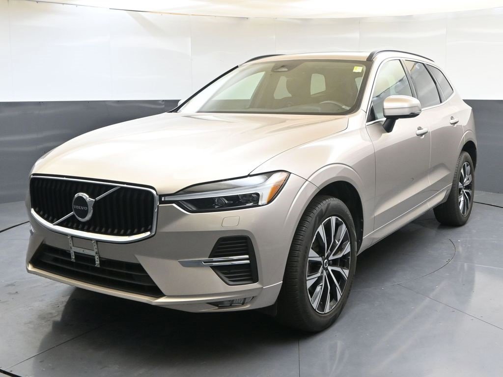 Certified 2023 Volvo XC60 B5 Core image 1