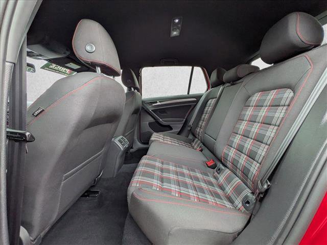 Used 2018 Volkswagen GTI SE image 18