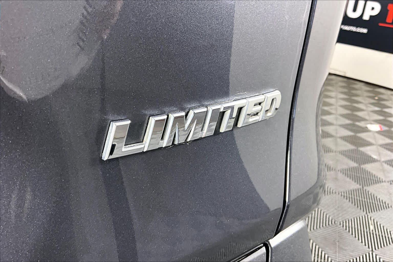 Used 2023 Toyota RAV4 Limited FWD image 10