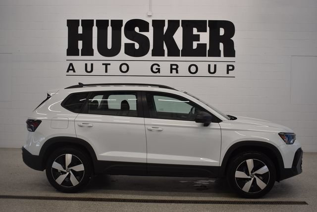 Used 2025 Volkswagen Taos S AWD/4WD image 2