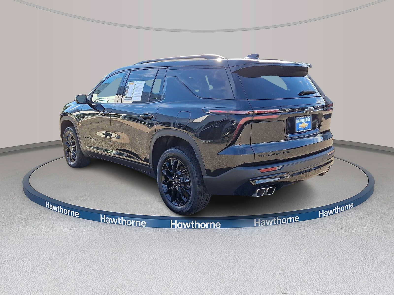 Certified 2024 Chevrolet Traverse LT w/ Midnight/Sport Edition AWD/4WD image 4