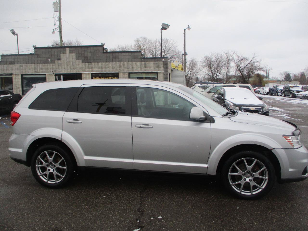Used 2012 Dodge Journey R/T w/ Navigation & Sound Group I FWD image 2