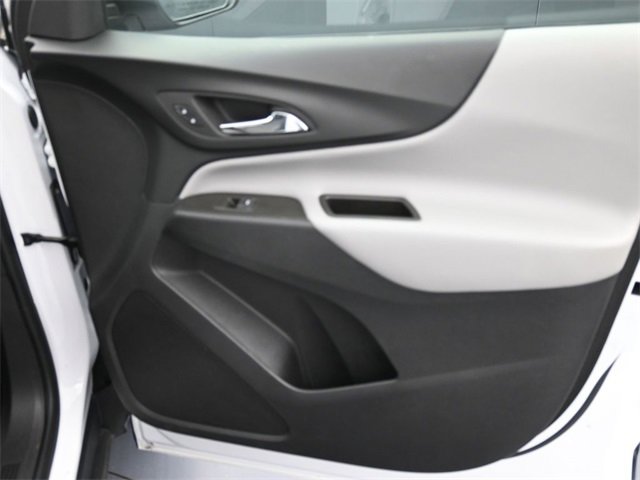 Used 2023 Chevrolet Equinox LS image 32
