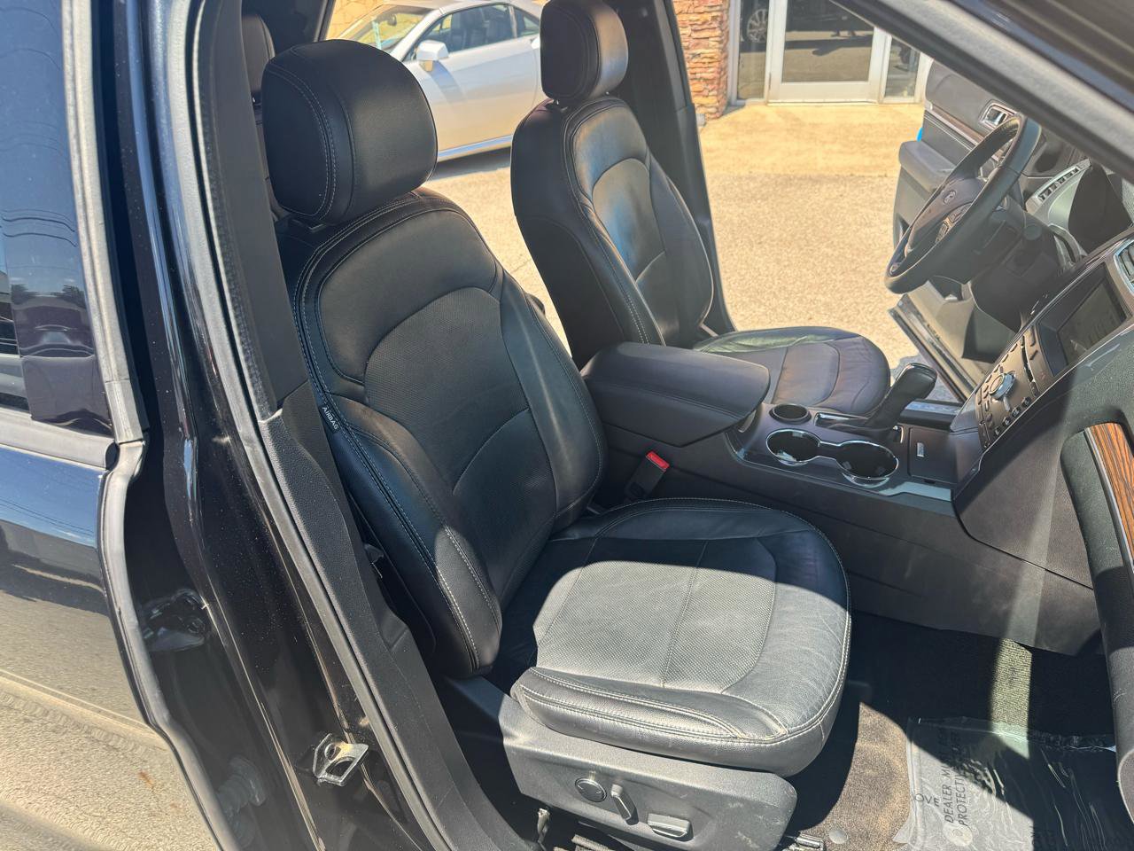 Used 2017 Ford Explorer Limited FWD image 19