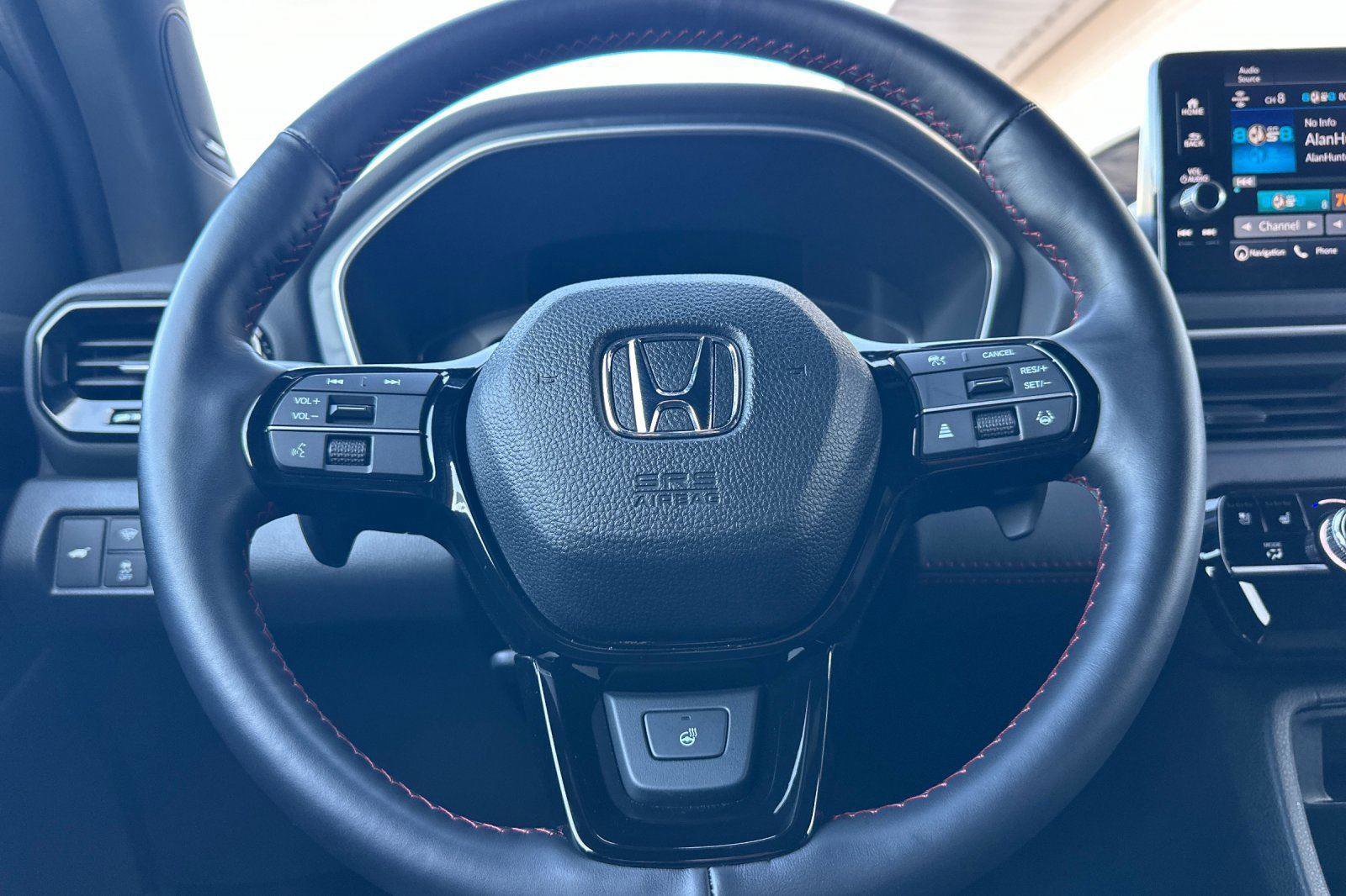 Certified 2025 Honda Pilot Black Edition image 24