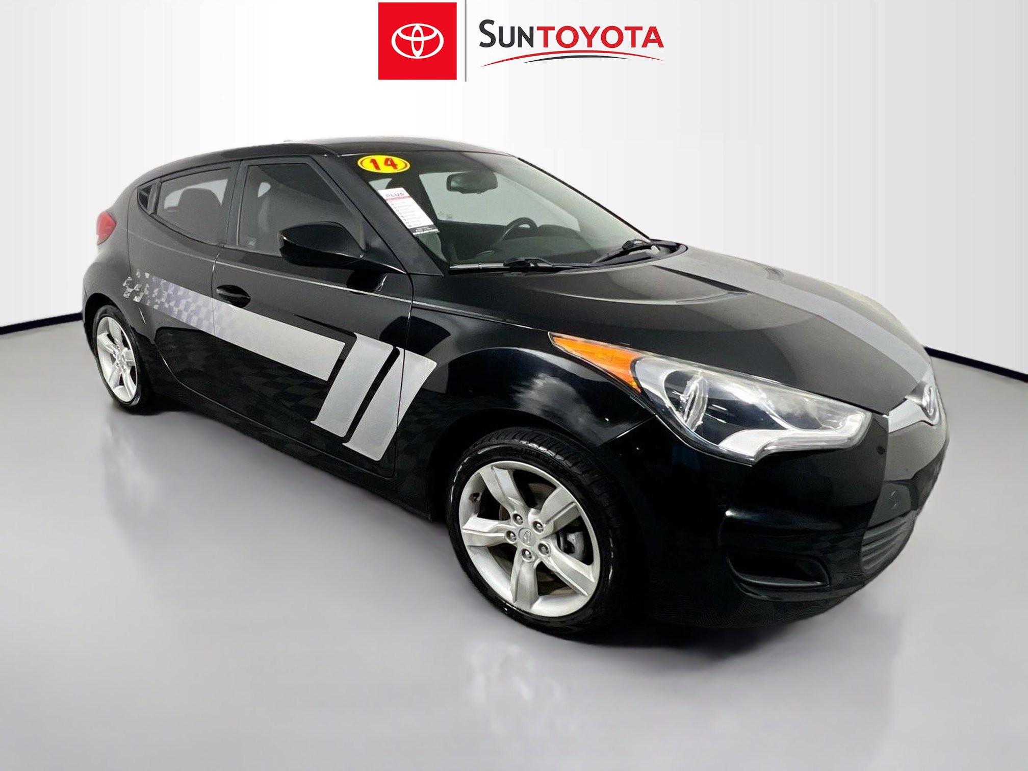 Used 2014 Hyundai Veloster image 1