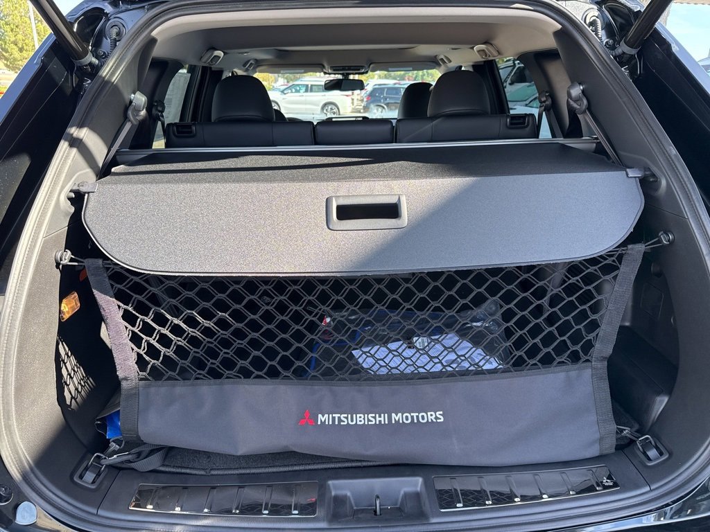 New 2025 Mitsubishi Outlander SE image 27