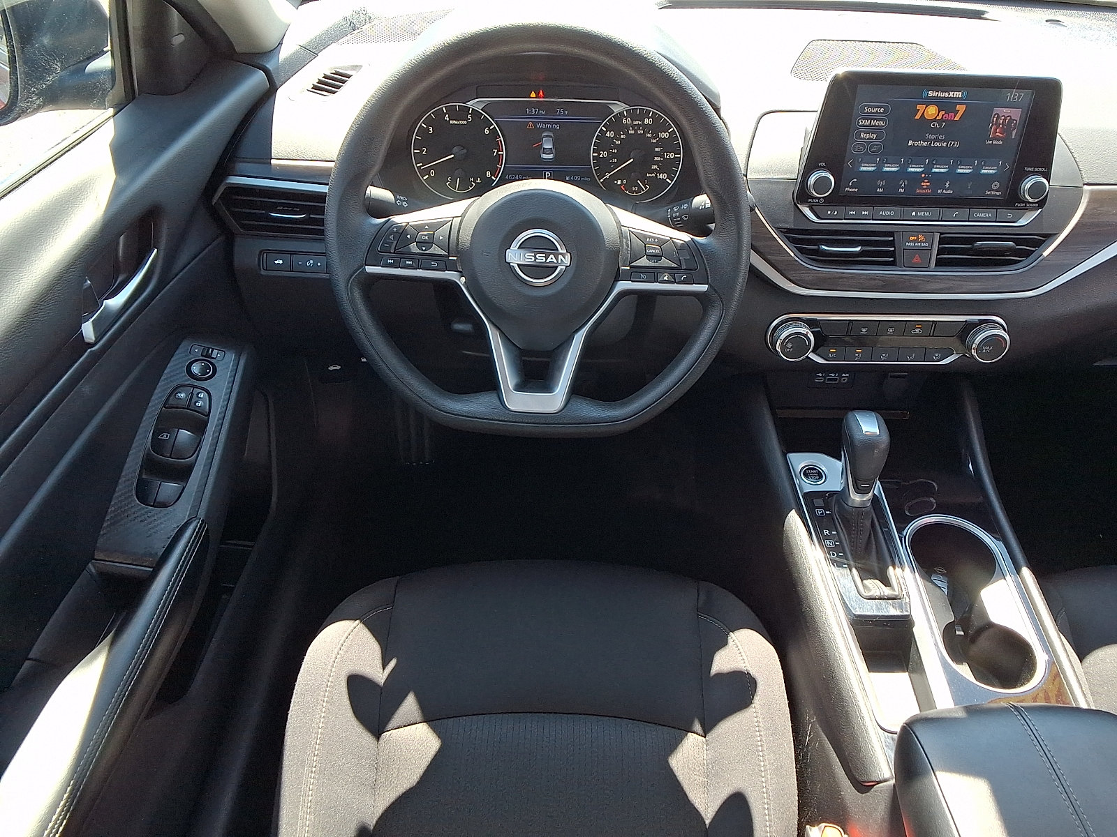 Used 2024 Nissan Altima 2.5 SV FWD image 13